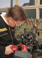 269-956 - H 1105 VE Meuleuse droite